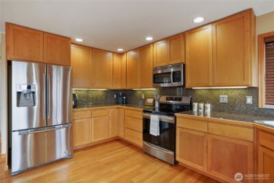 1934 W Earhart Street , Bremerton, WA 98312 - Photo 14