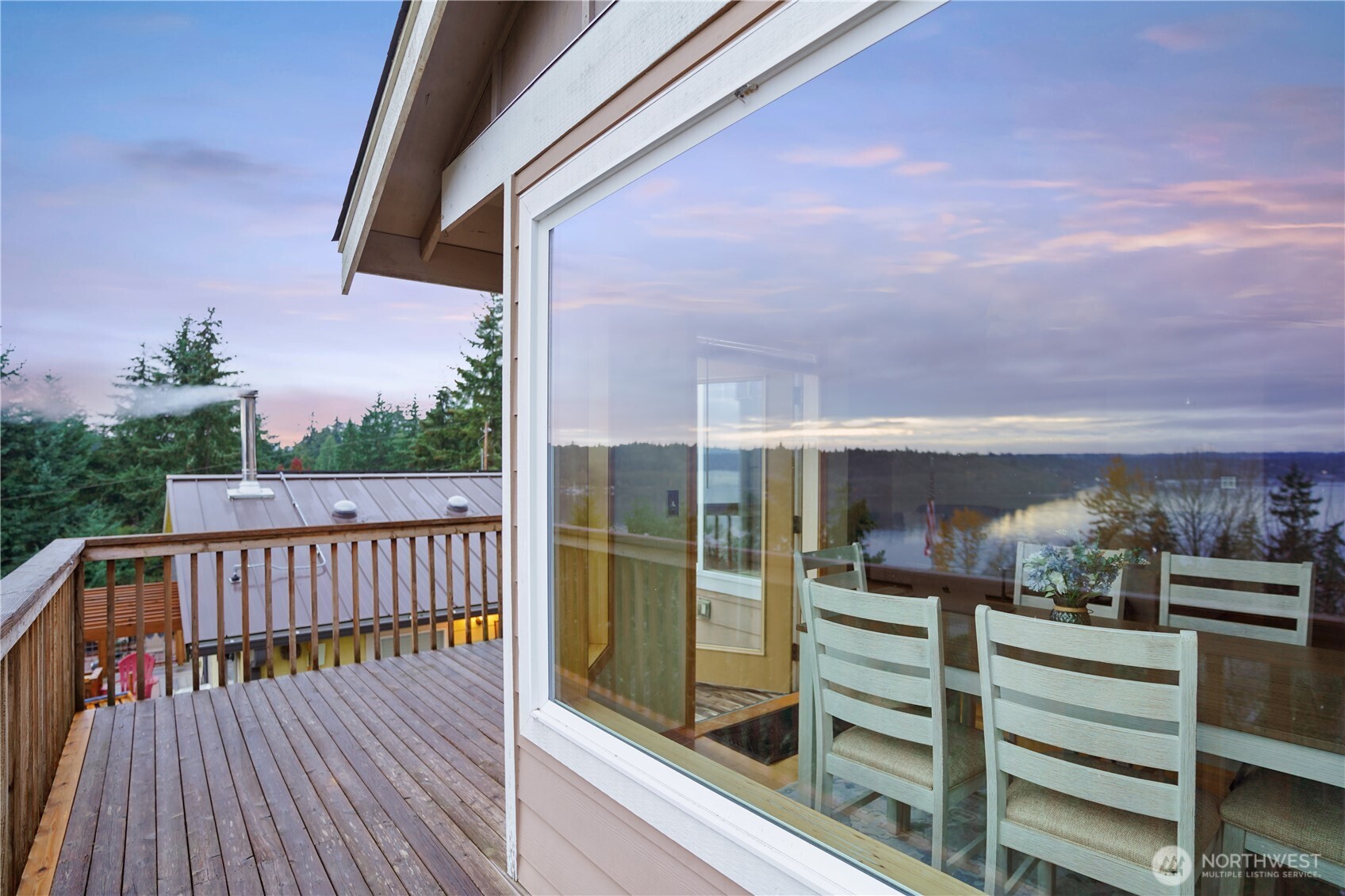 1934 W Earhart Street , Bremerton, WA 98312