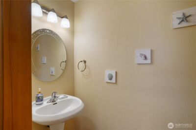 1934 W Earhart Street , Bremerton, WA 98312 - Photo 17