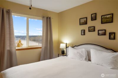 1934 W Earhart Street , Bremerton, WA 98312 - Photo 18