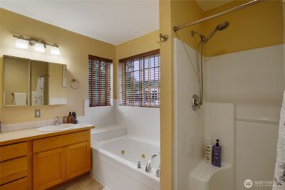 1934 W Earhart Street , Bremerton, WA 98312 - Photo 21