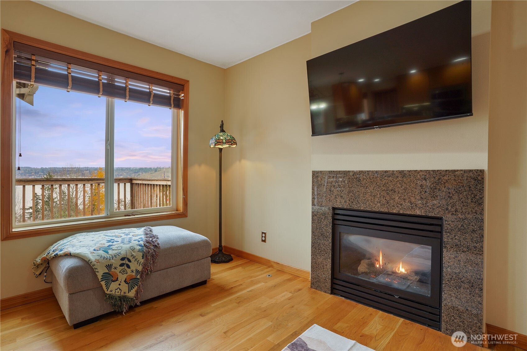 1934 W Earhart Street , Bremerton, WA 98312