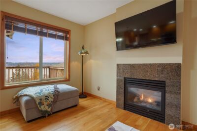 1934 W Earhart Street , Bremerton, WA 98312 - Photo 6