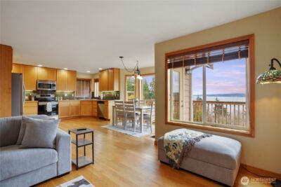 1934 W Earhart Street , Bremerton, WA 98312 - Photo 8