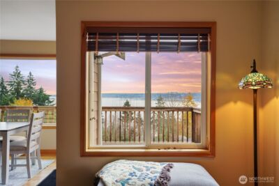 1934 W Earhart Street , Bremerton, WA 98312 - Photo 10