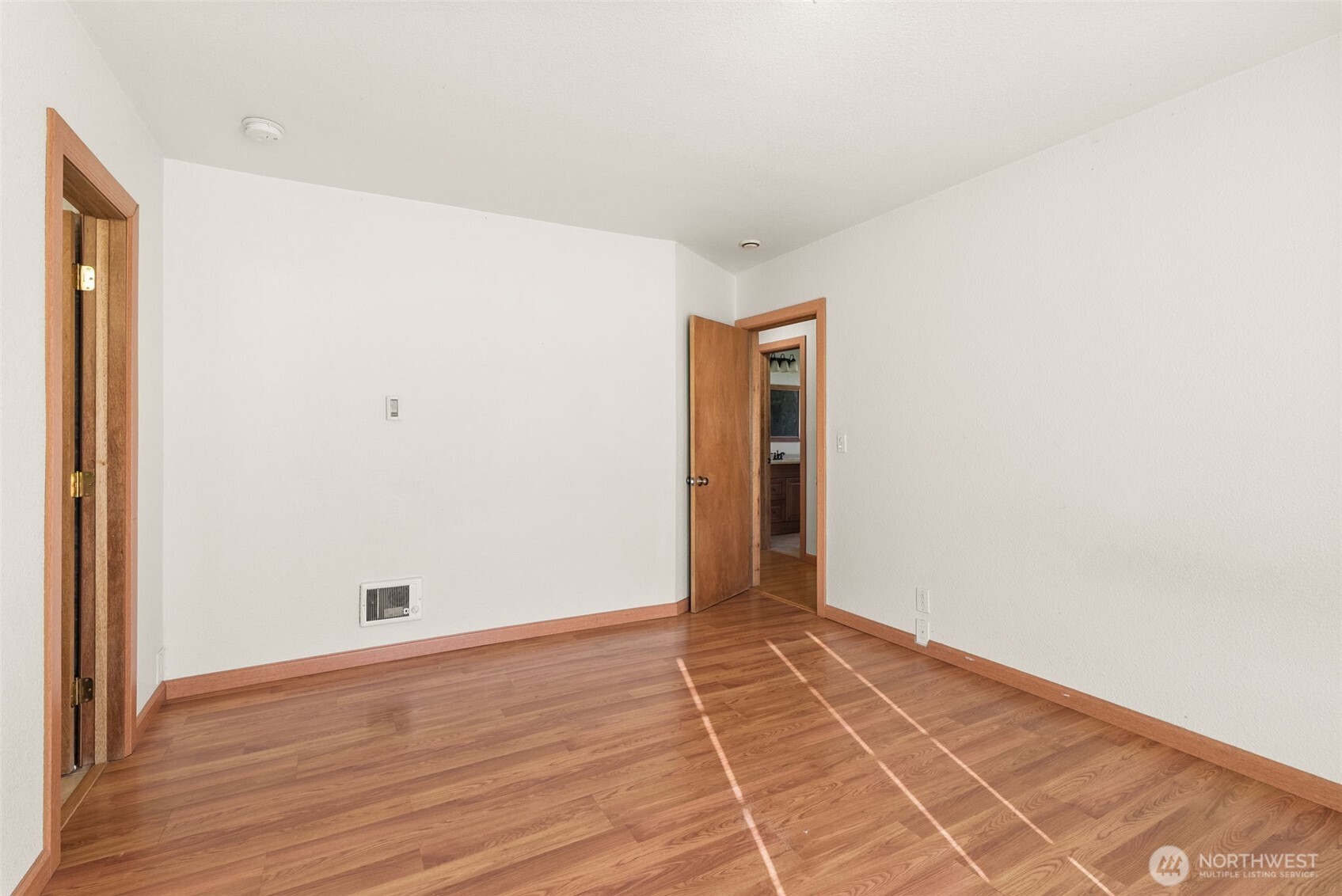 802 State Street , Centralia, WA 98531