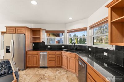 802 State Street , Centralia, WA 98531 - Photo 7