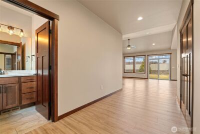 755 S Perry Avenue , East Wenatchee, WA 98802 - Photo 30