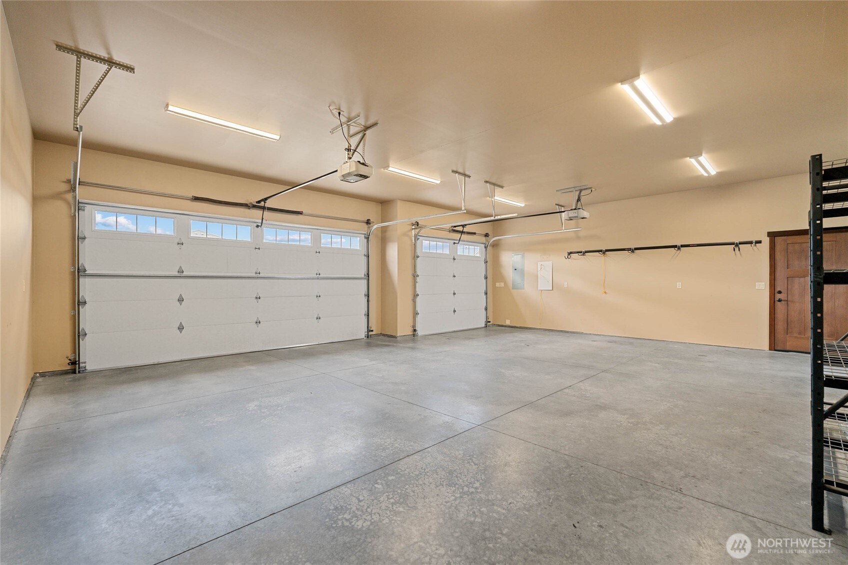 755 S Perry Avenue , East Wenatchee, WA 98802