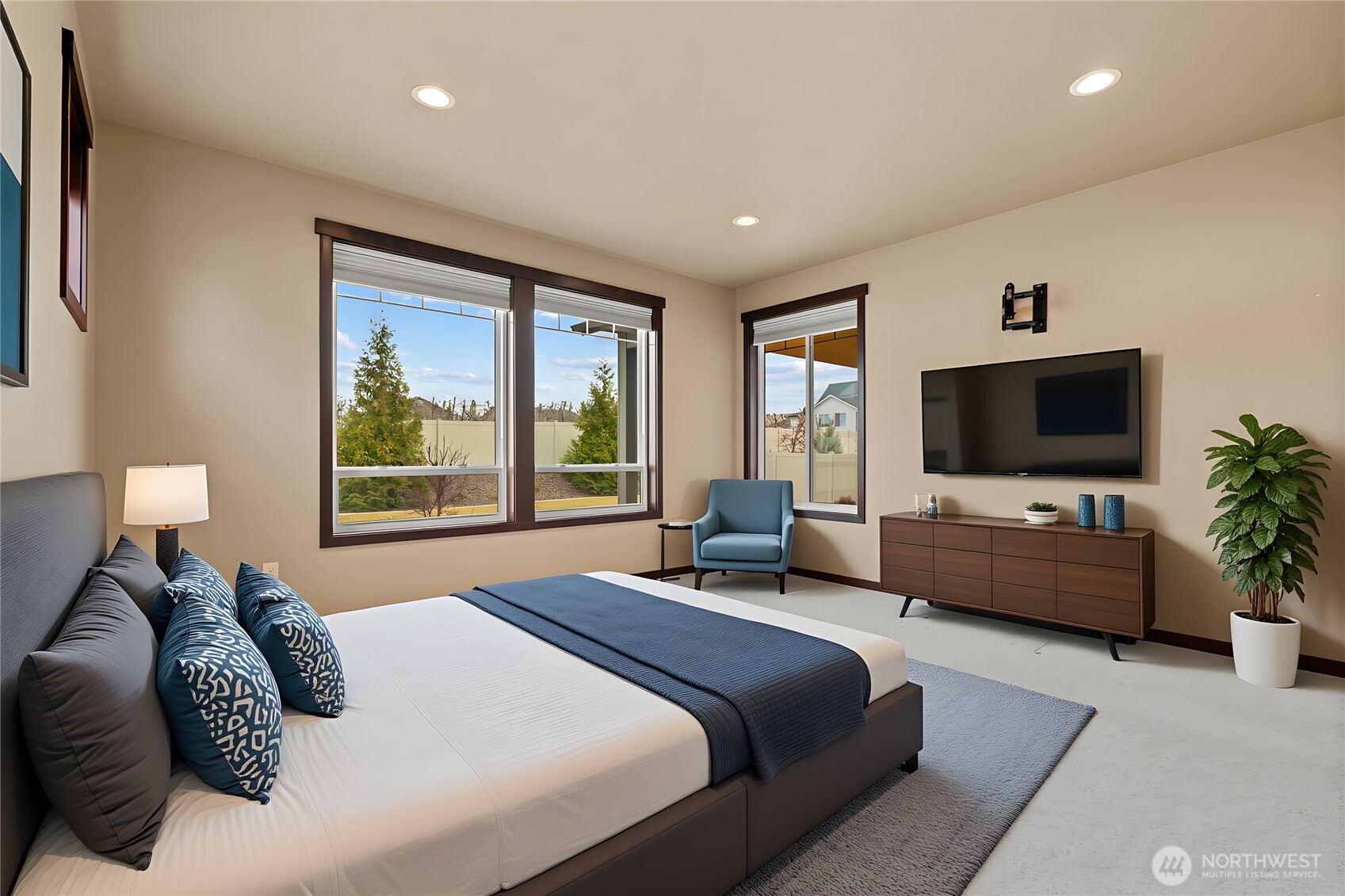 755 S Perry Avenue , East Wenatchee, WA 98802