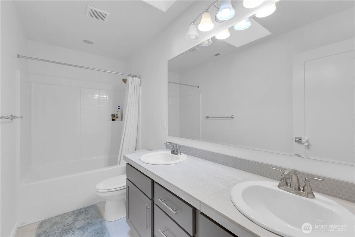 1004 75th Drive SE, Lake Stevens, WA 98258