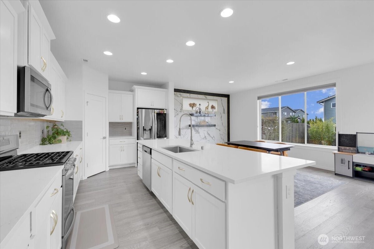 1004 75th Drive SE, Lake Stevens, WA 98258