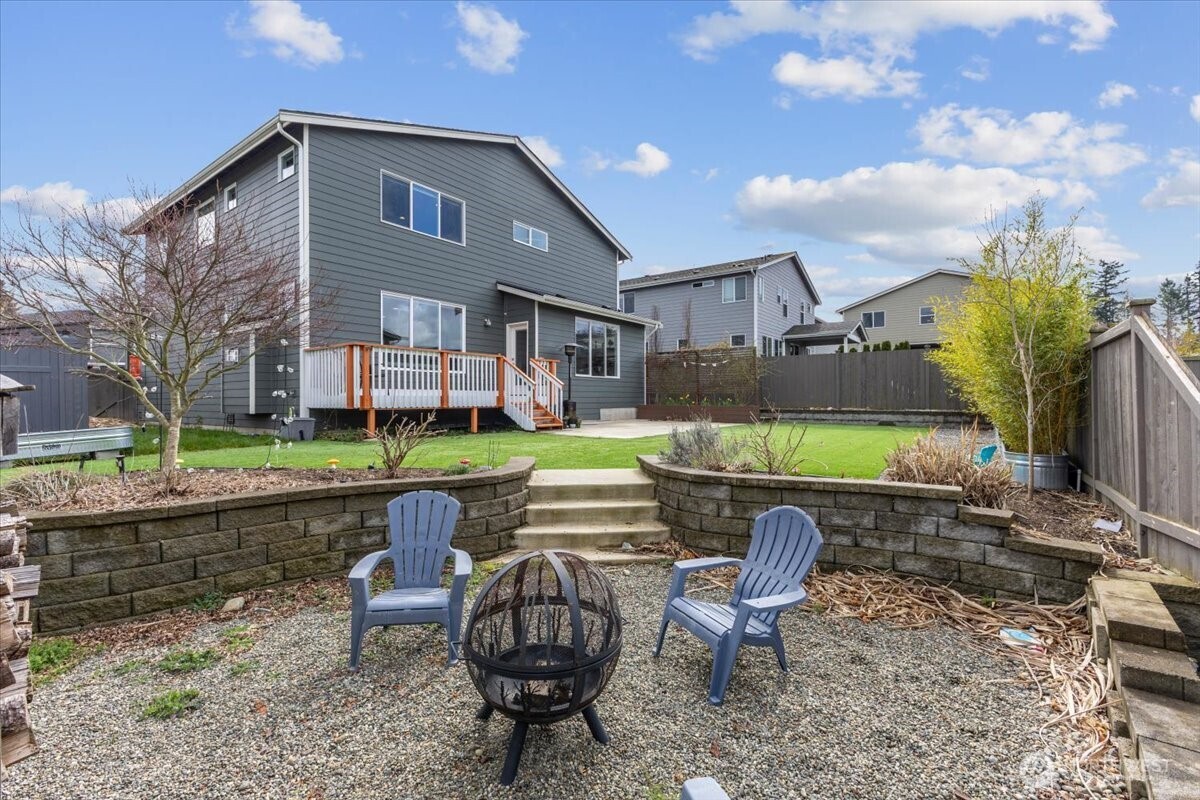 1004 75th Drive SE, Lake Stevens, WA 98258
