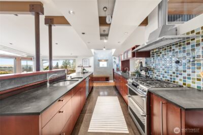 12857 SE 45th Pl , Bellevue, WA 98006 - Photo 11