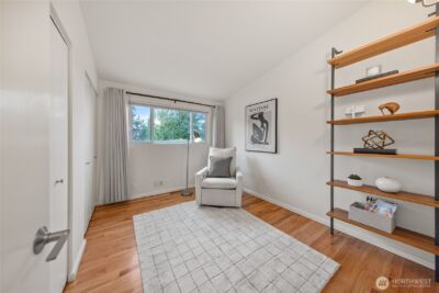 12857 SE 45th Pl , Bellevue, WA 98006 - Photo 18