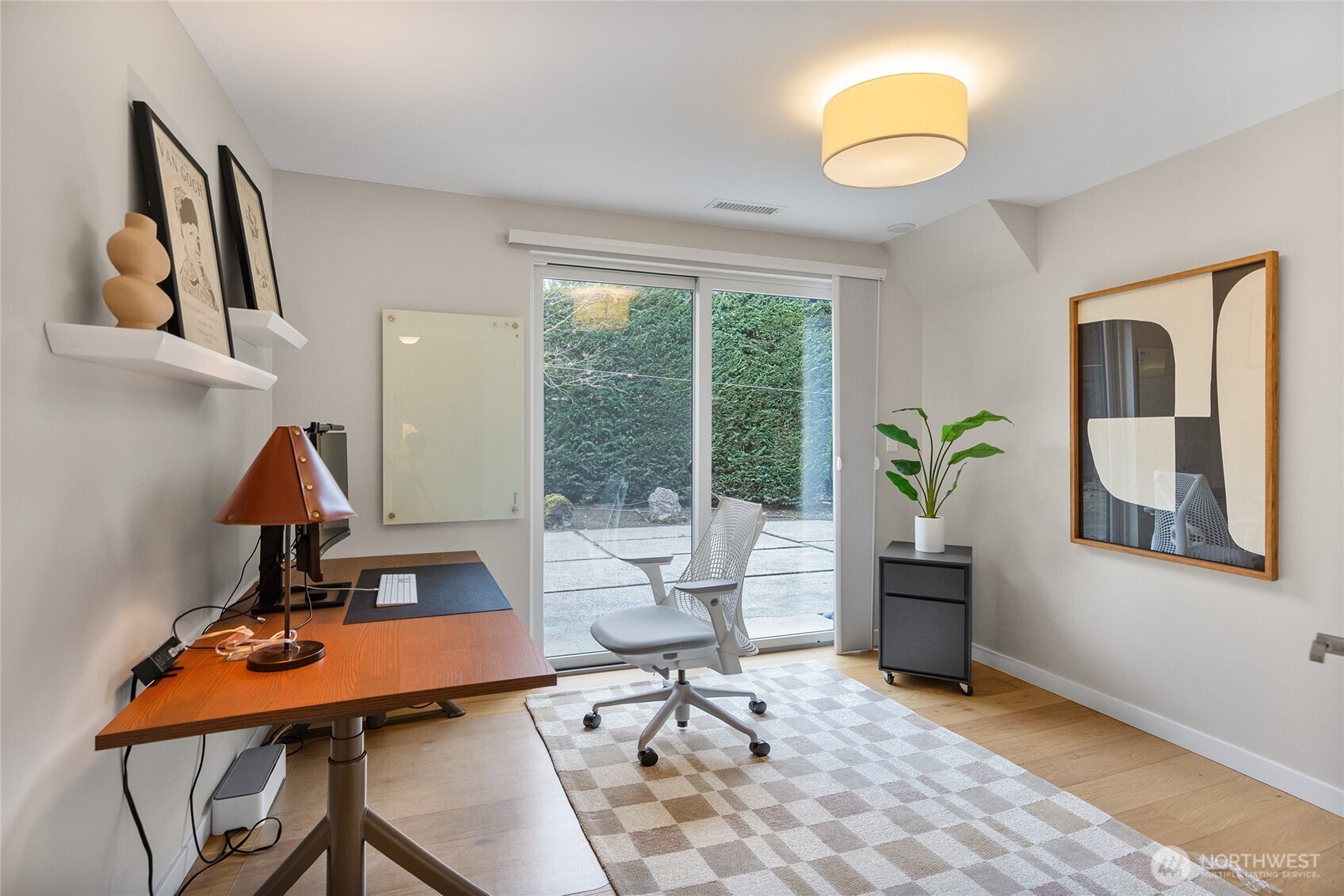 12857 SE 45th Pl , Bellevue, WA 98006