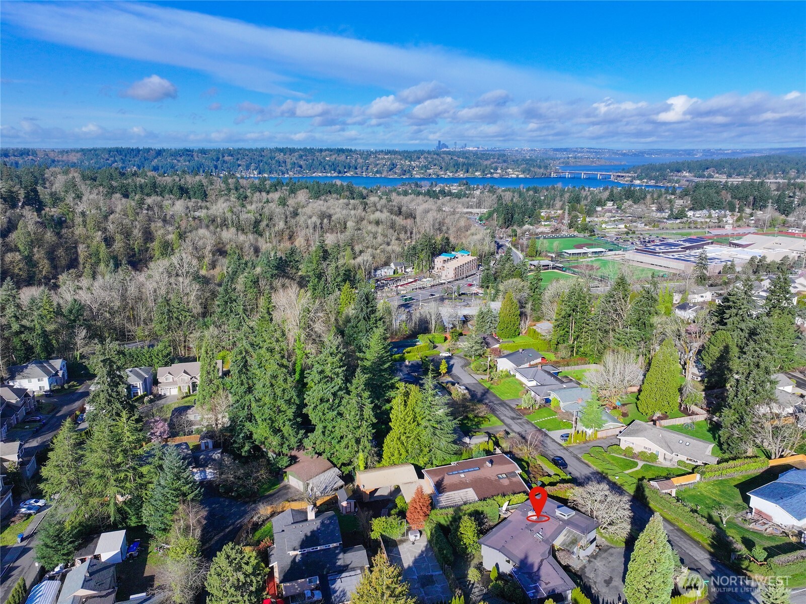 12857 SE 45th Pl , Bellevue, WA 98006