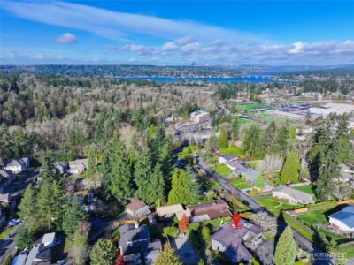 12857 SE 45th Pl , Bellevue, WA 98006 - Photo 37