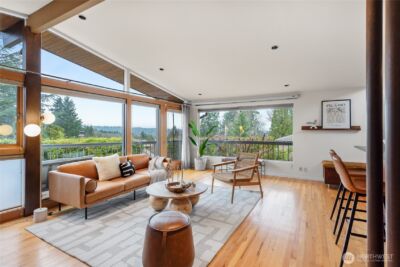 12857 SE 45th Pl , Bellevue, WA 98006 - Photo 4