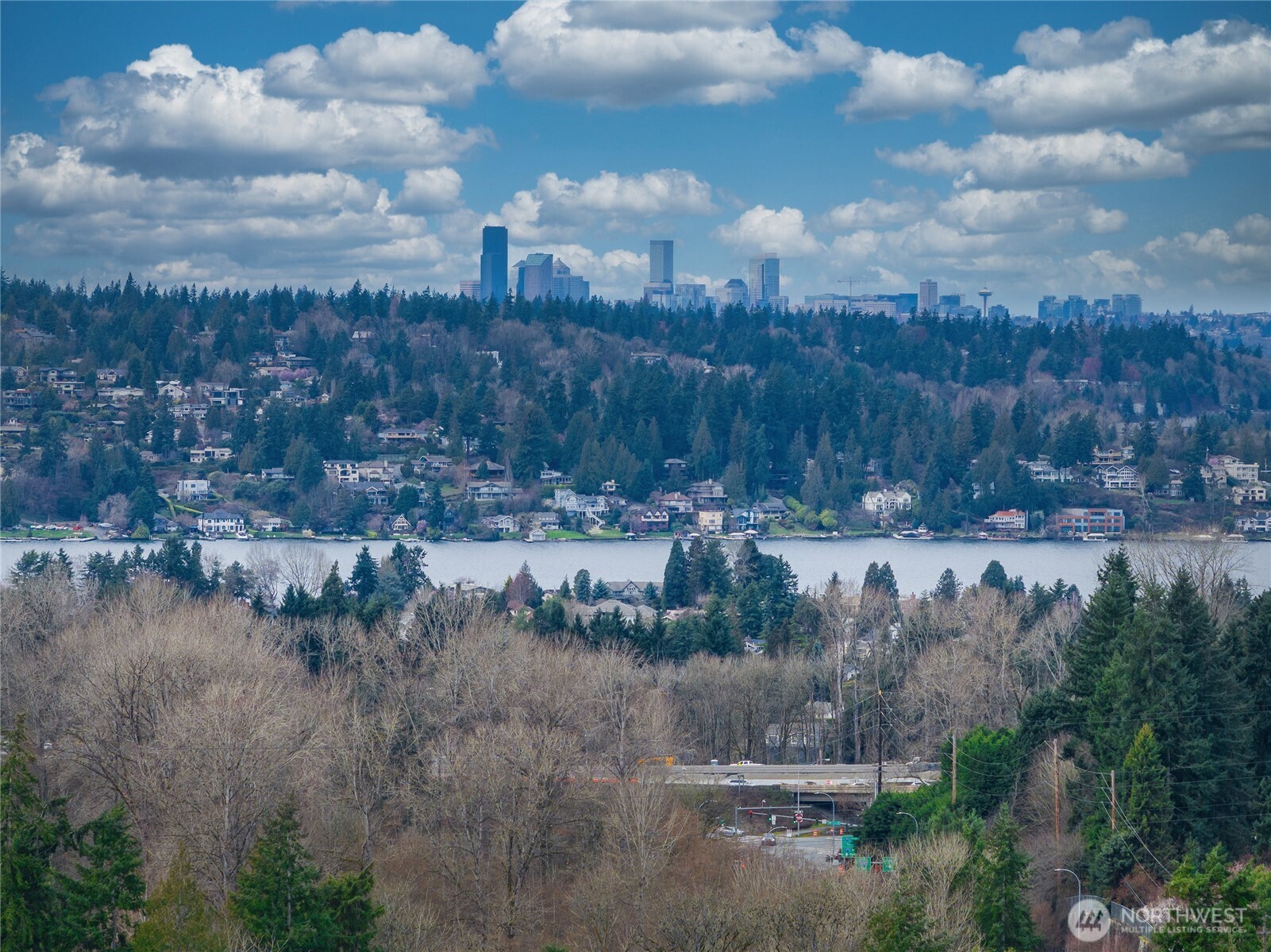 12857 SE 45th Pl , Bellevue, WA 98006