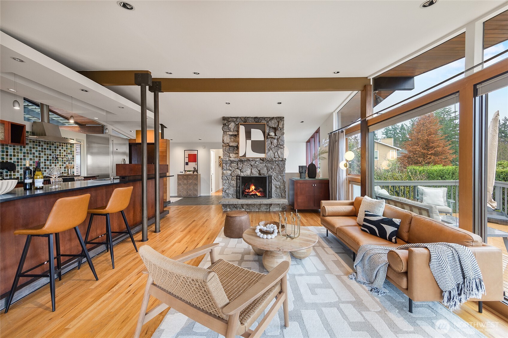 12857 SE 45th Pl , Bellevue, WA 98006