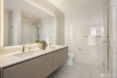 838 Avenue Square NE #1701, Bellevue, WA 98004 - Photo 11