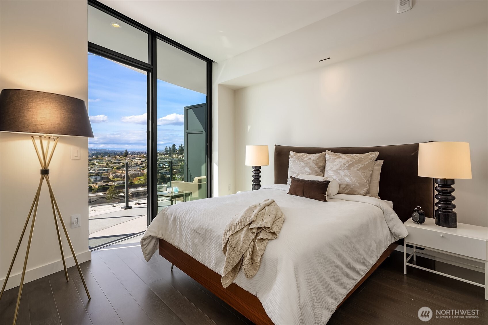 838 Avenue Square NE #1701, Bellevue, WA 98004