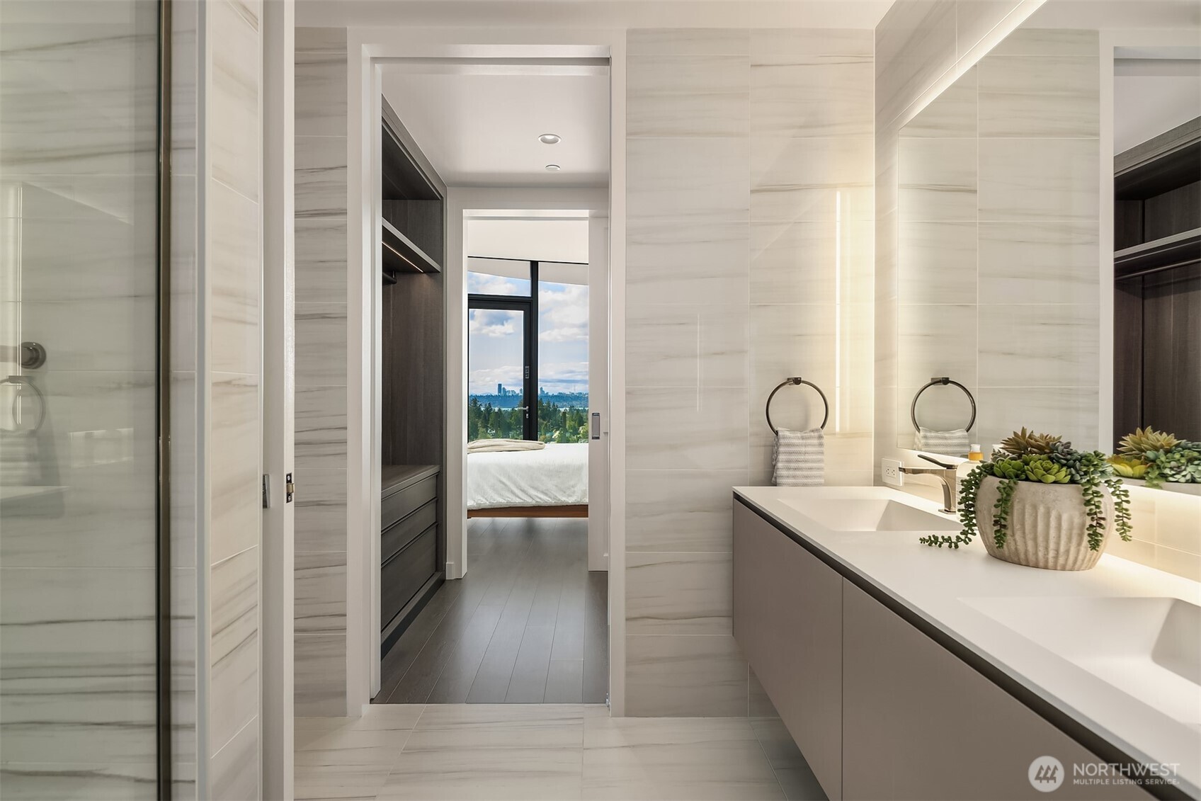 838 Avenue Square NE #1701, Bellevue, WA 98004