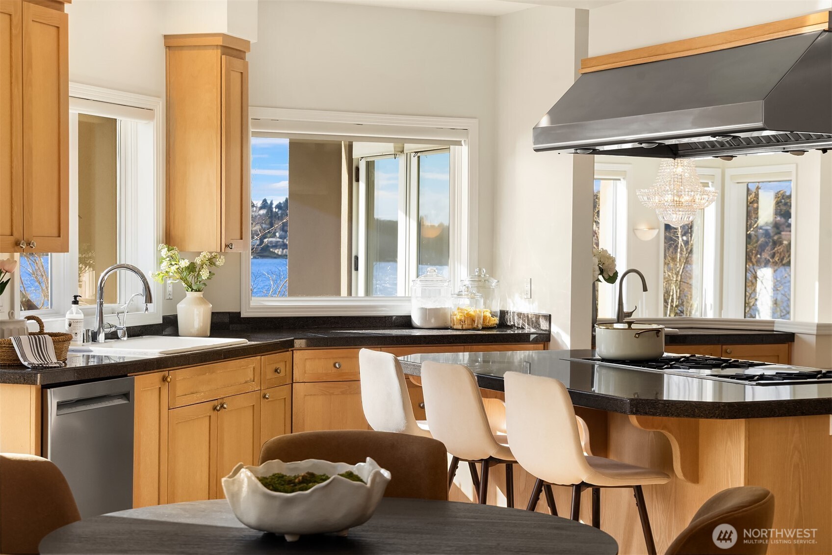 7439 W Mercer Way , Mercer Island, WA 98040