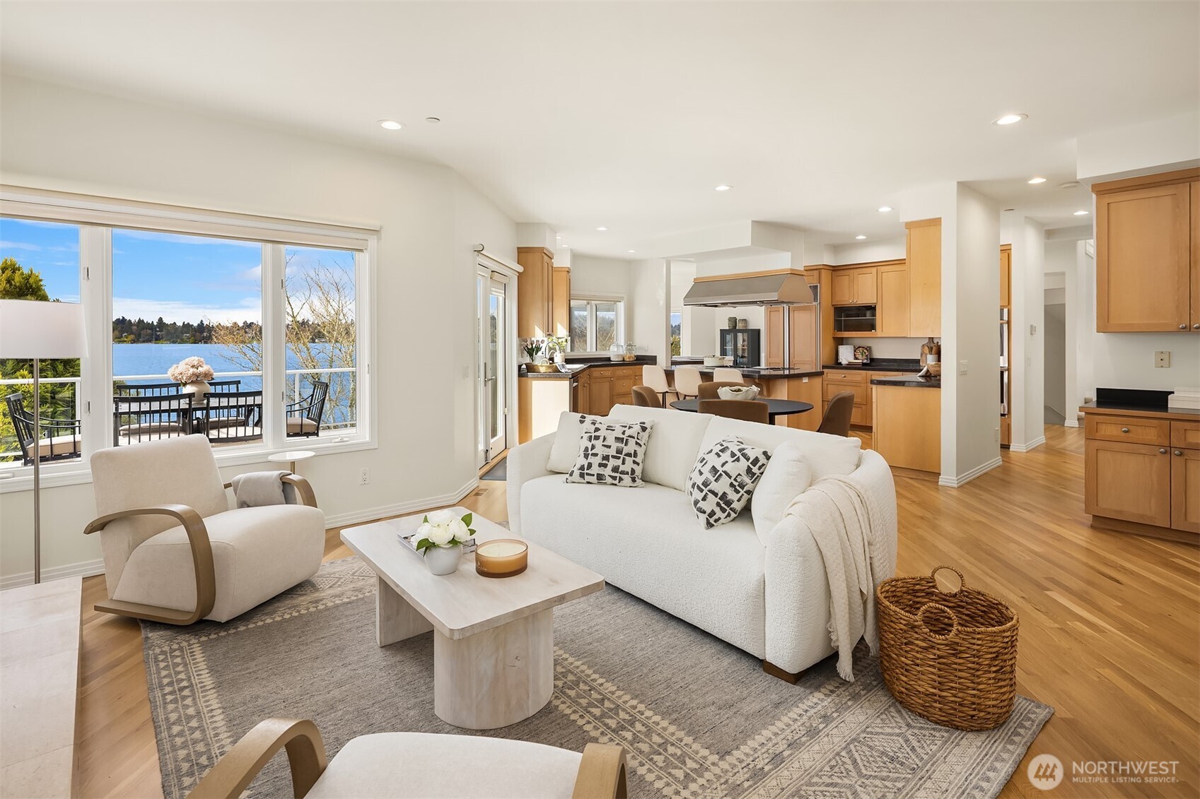 7439 W Mercer Way , Mercer Island, WA 98040