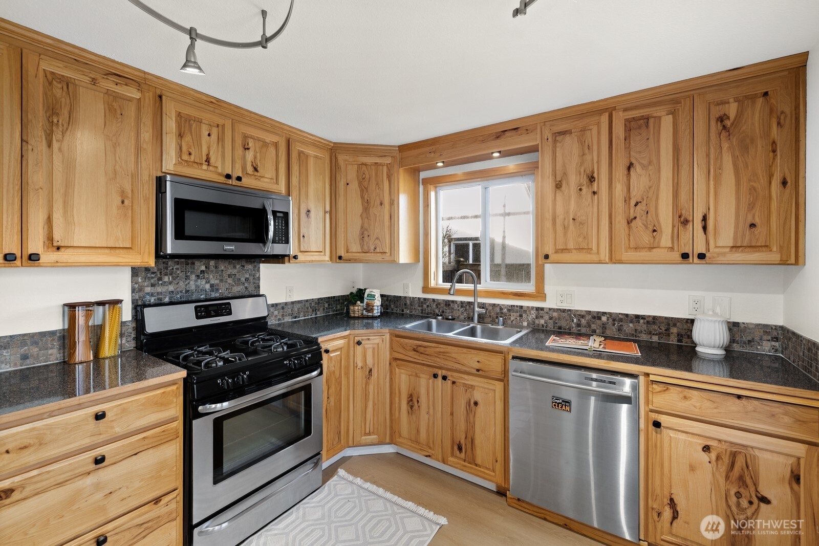 506 Train Street SE, Orting, WA 98360