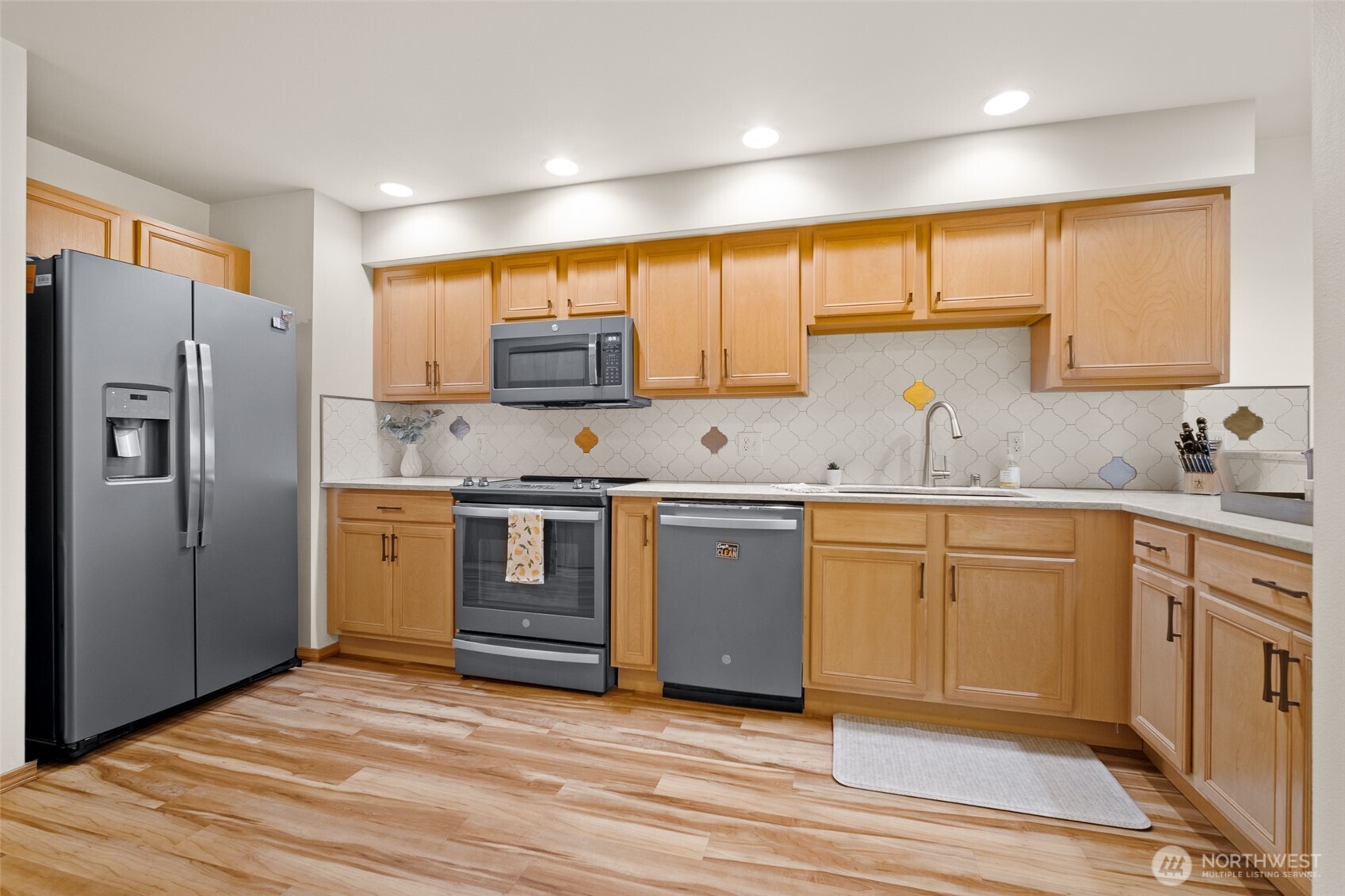 1011 Bancroft Street #204, Bellingham, WA 98225