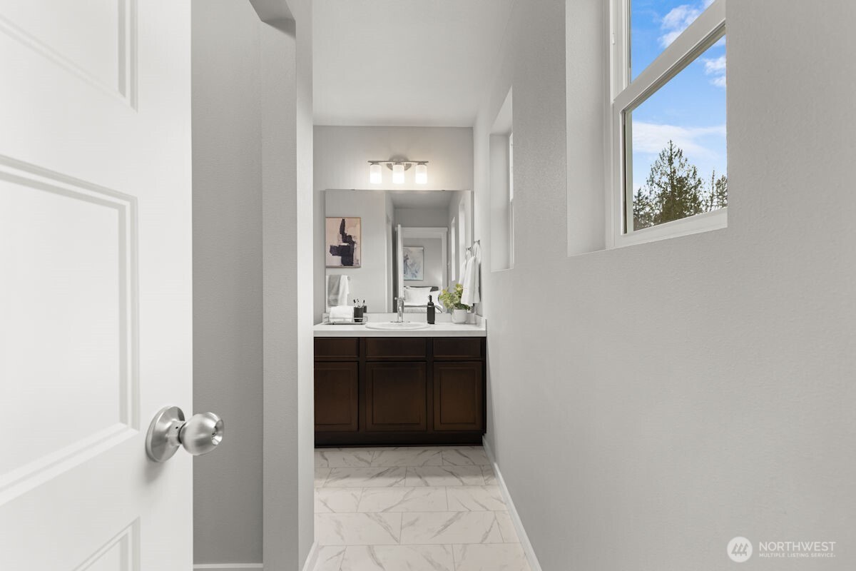 7427 45TH Place NE, Marysville, WA 98270