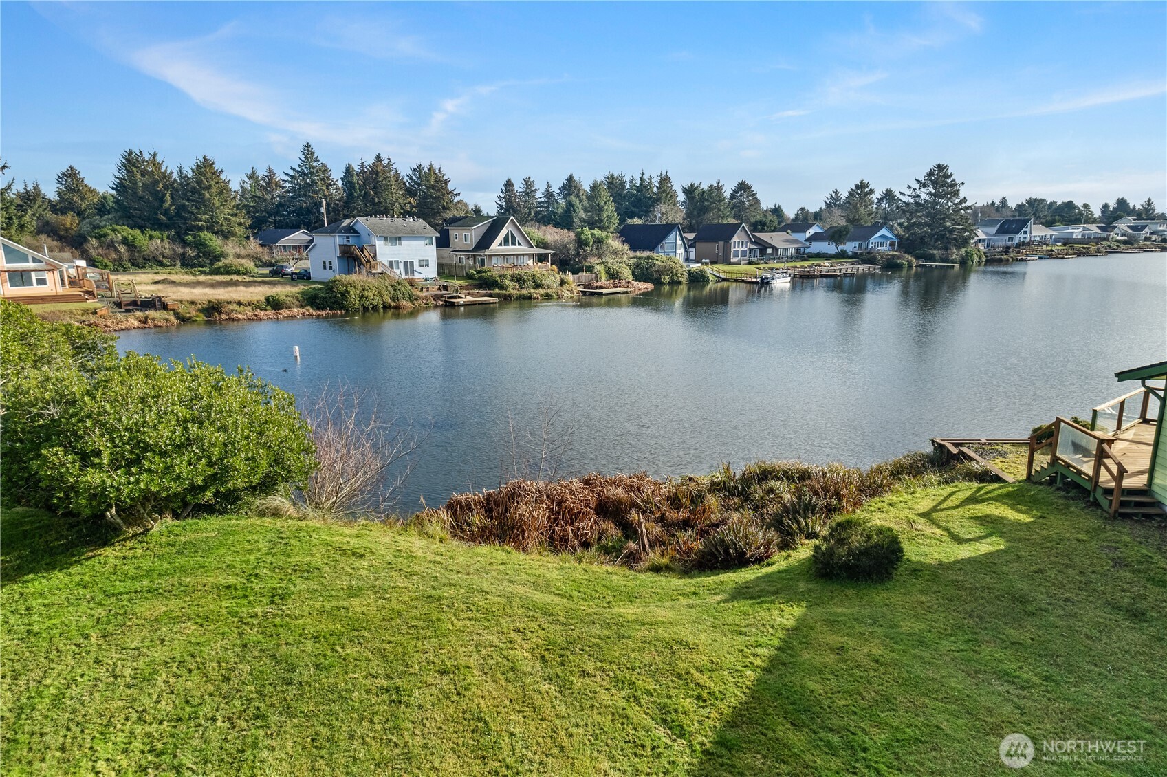 800 Cod Court SW, Ocean Shores, WA 98569