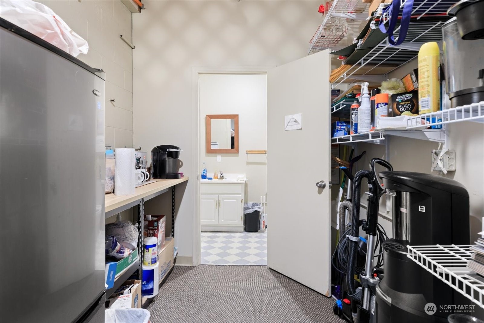 5589 Harbor Avenue , Freeland, WA 98249