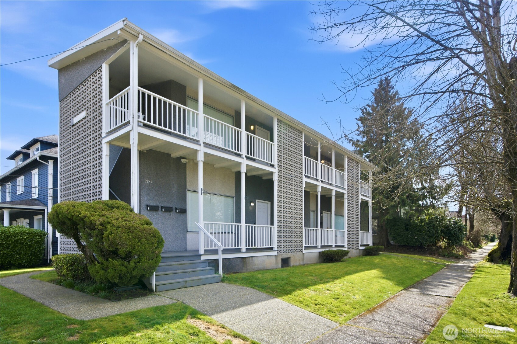 901 S Grant Avenue , Tacoma, WA 98405