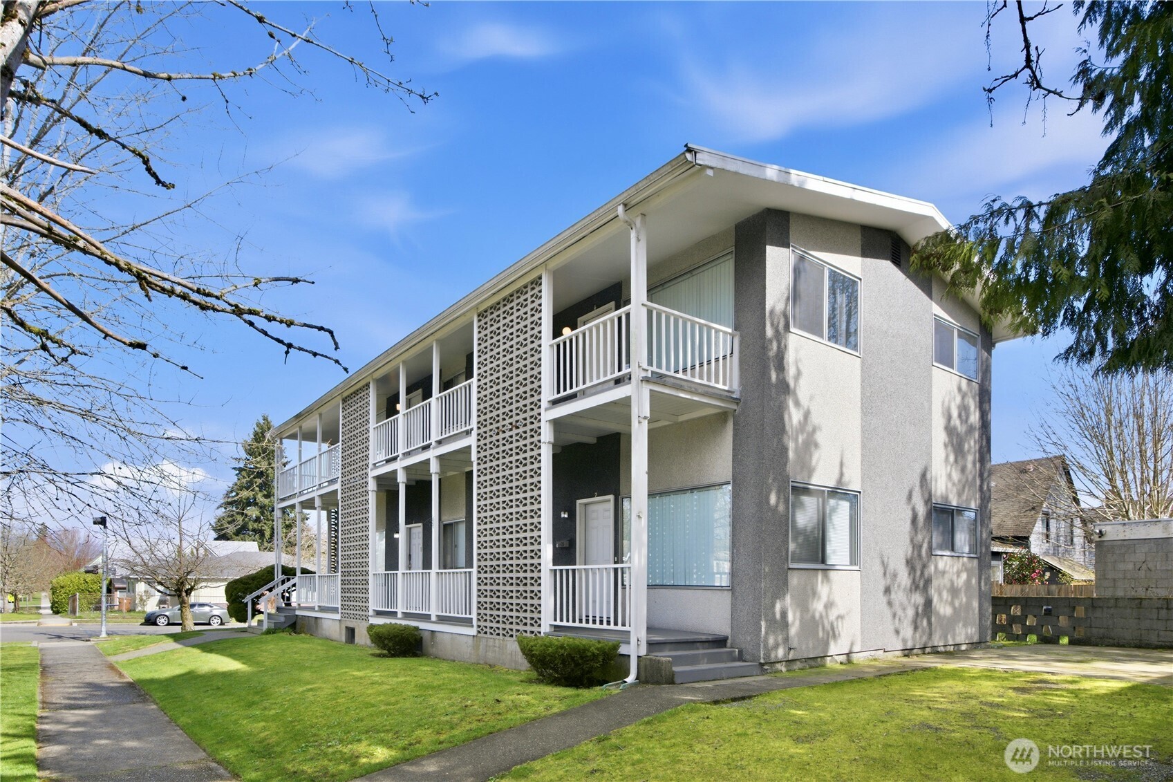 901 S Grant Avenue , Tacoma, WA 98405