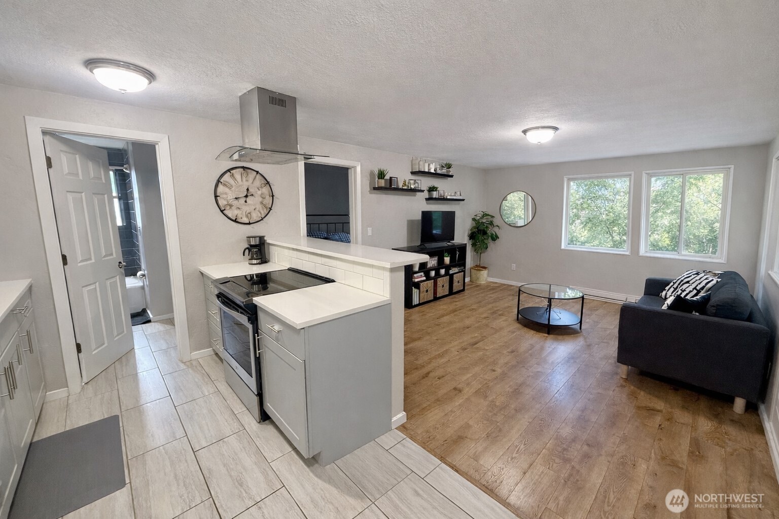 901 S Grant Avenue , Tacoma, WA 98405