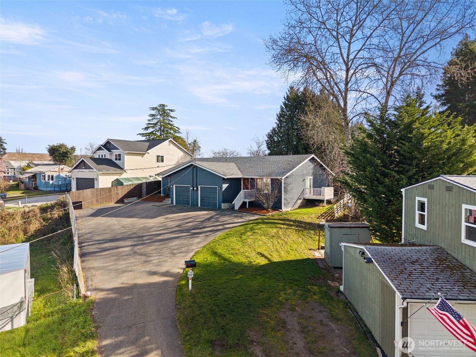 2768 Maple Street , Bremerton, WA 98310