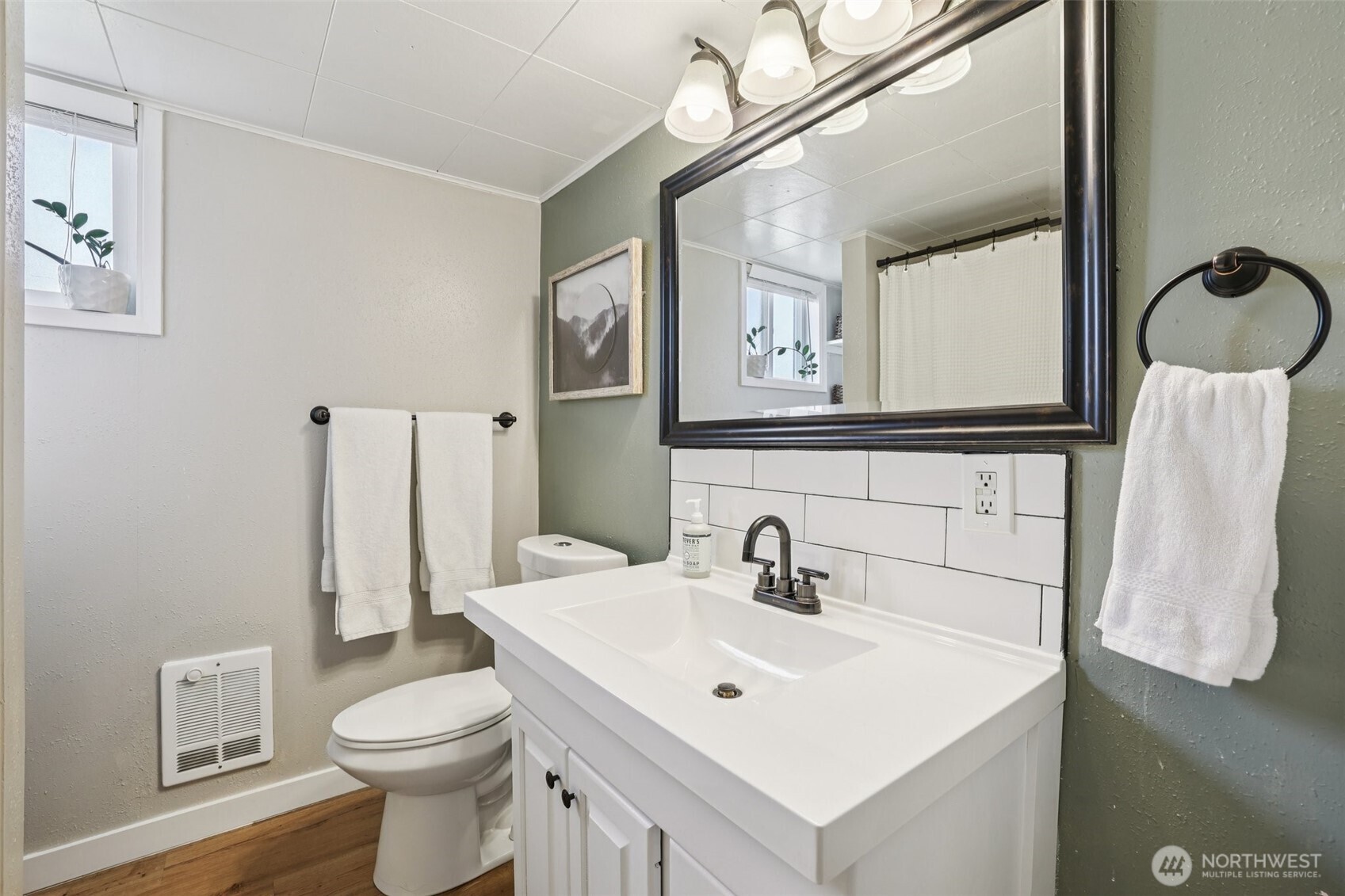 211 Ave F #1 & 2, Snohomish, WA 98290