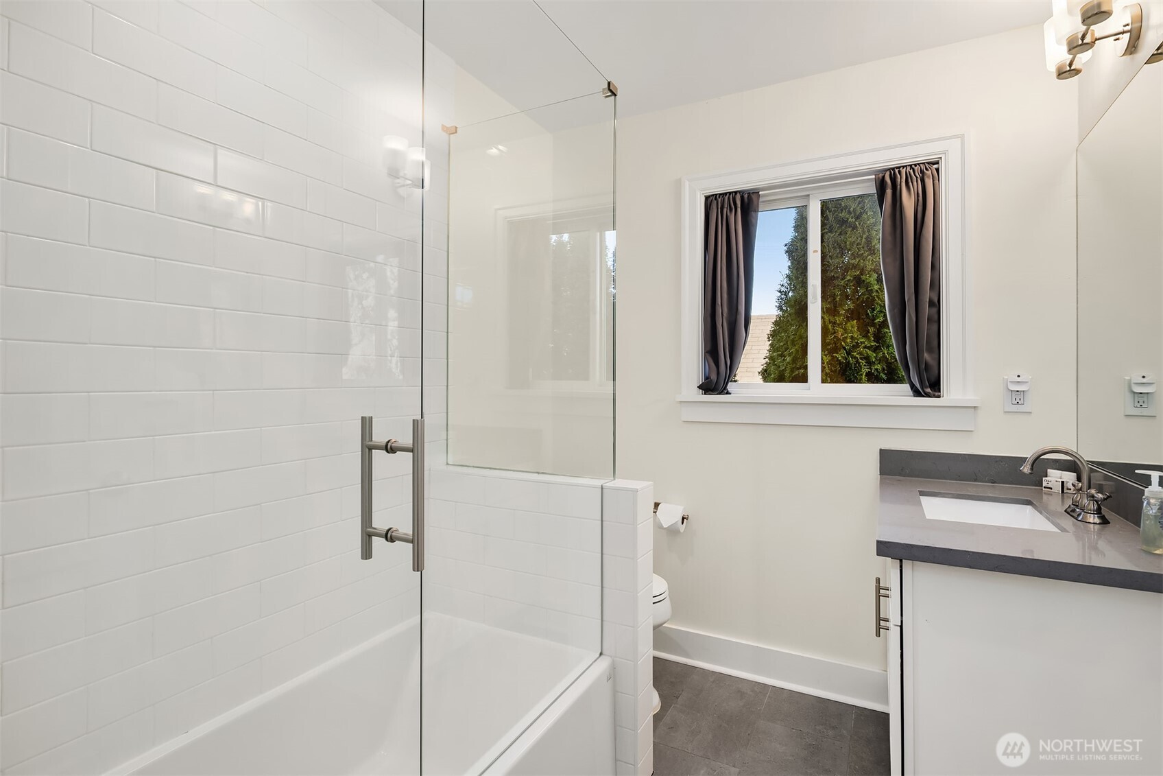 250 NE 50th Street , Seattle, WA 98105