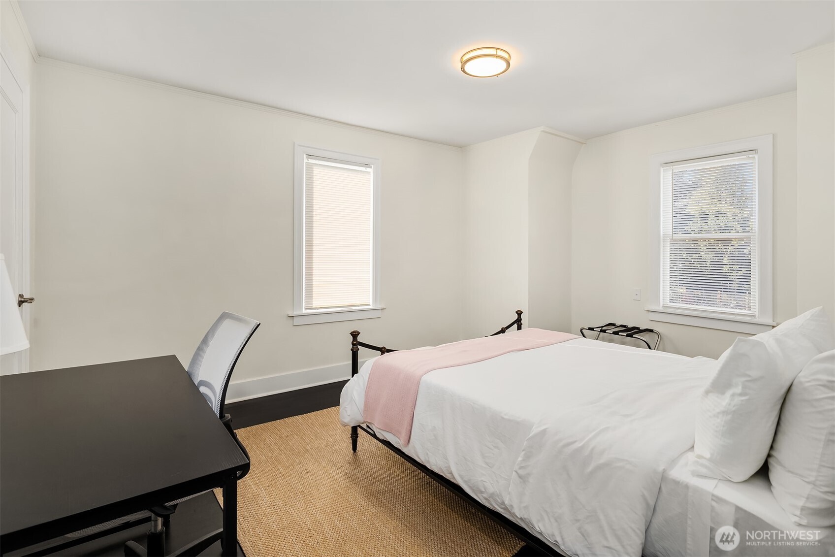 250 NE 50th Street , Seattle, WA 98105