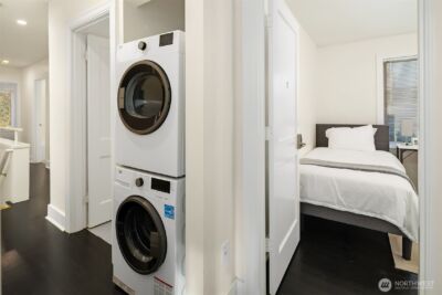 250 NE 50th Street , Seattle, WA 98105 - Photo 33