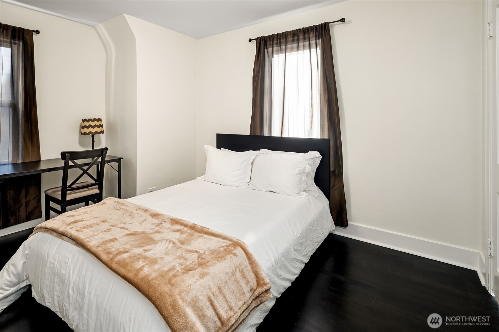 250 NE 50th Street , Seattle, WA 98105