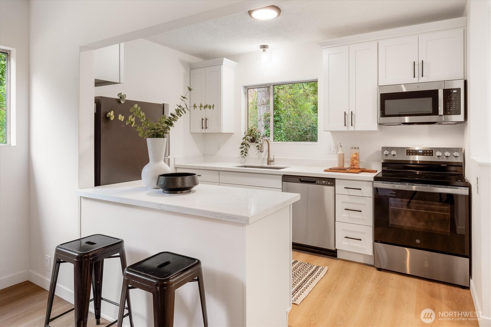 22511 96th W, Edmonds, WA 98020