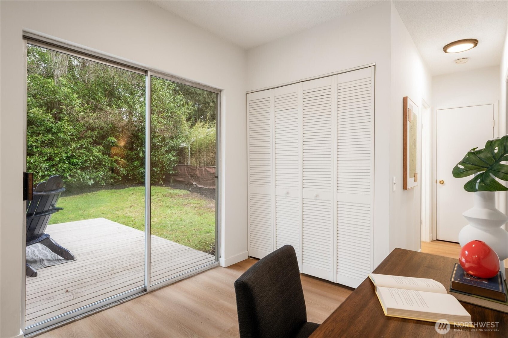 22511 96th W, Edmonds, WA 98020