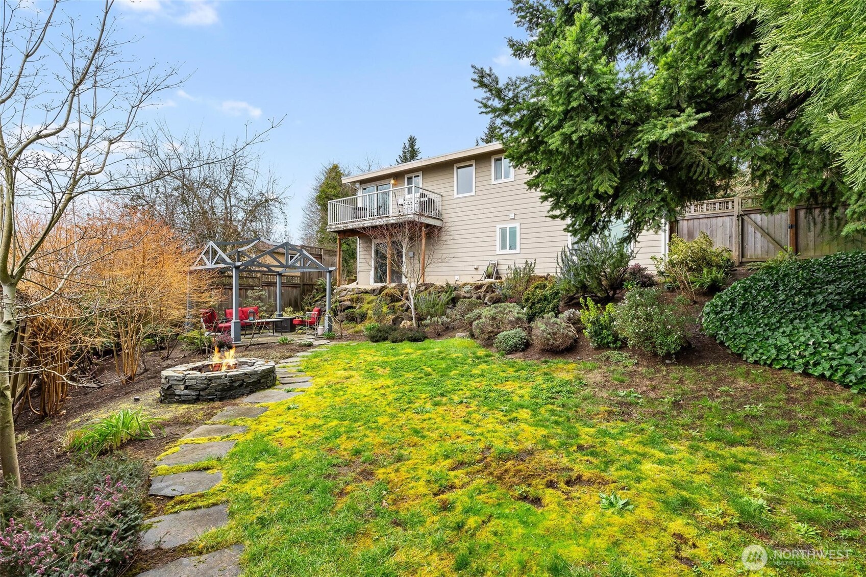 5162 S Wallace Street , Seattle, WA 98178