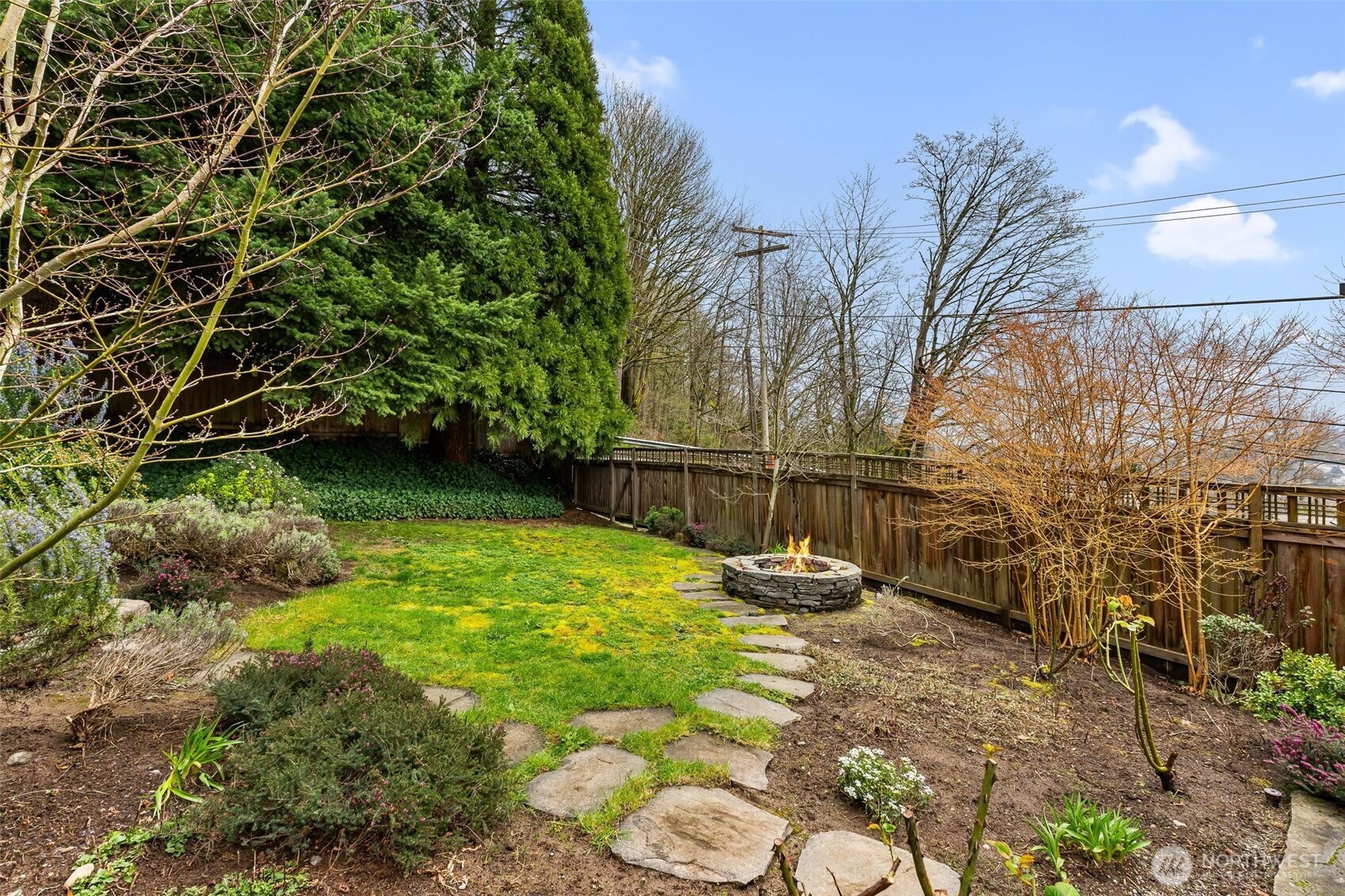 5162 S Wallace Street , Seattle, WA 98178