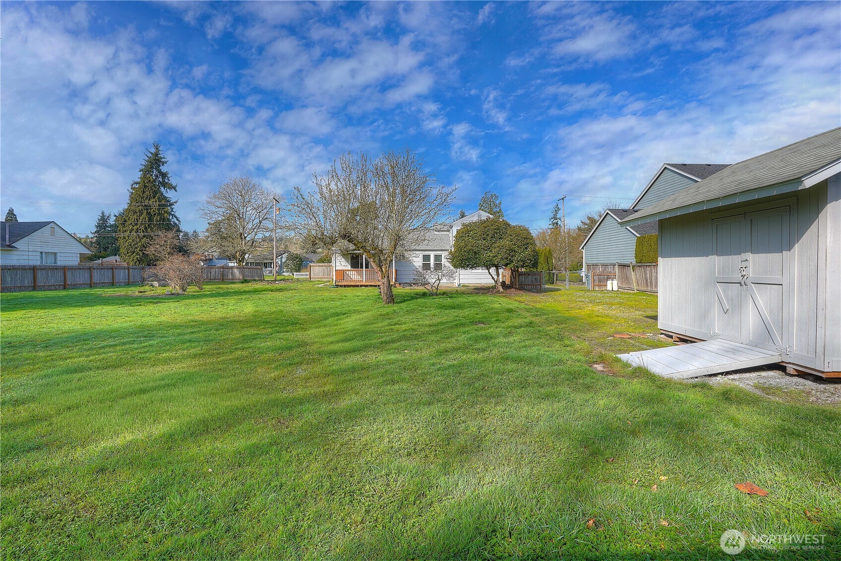 407 18th Street SW, Puyallup, WA 98371-5649