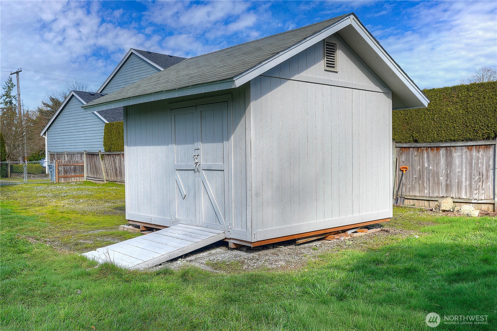 407 18th Street SW, Puyallup, WA 98371-5649